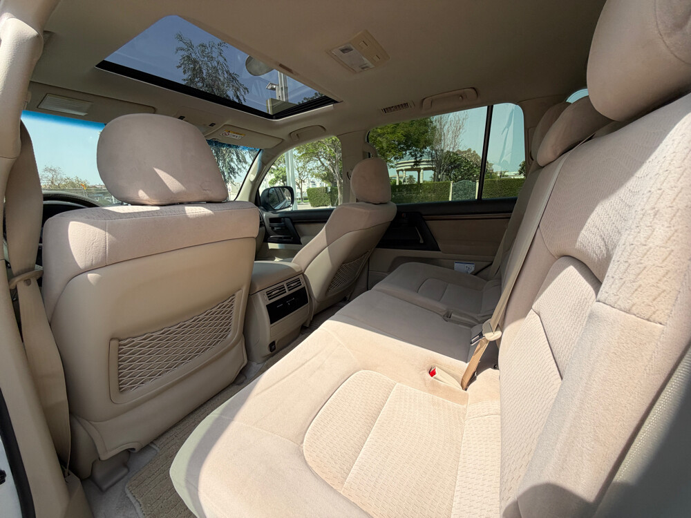 Toyota Land Cruiser GXR V8 - 14