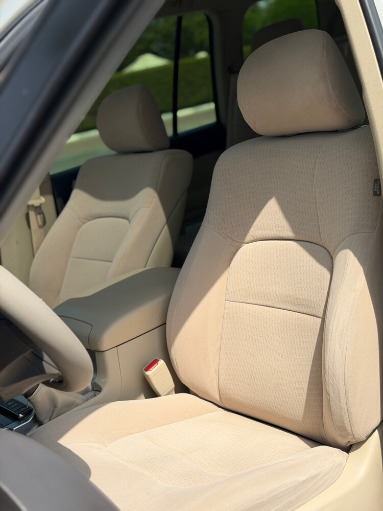 Toyota Land Cruiser GXR V8 - 11