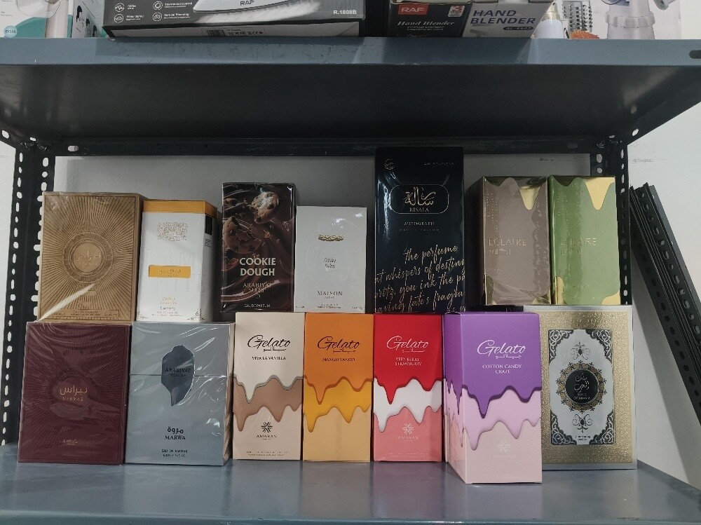 branded perfume store clearing sell - 4