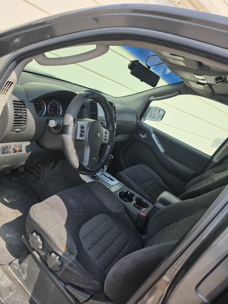 Nissan Pathfinder - 2