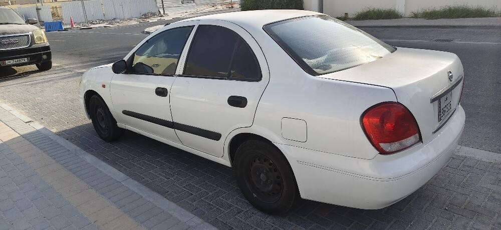 Nissan sunny 2008 model japan - 3