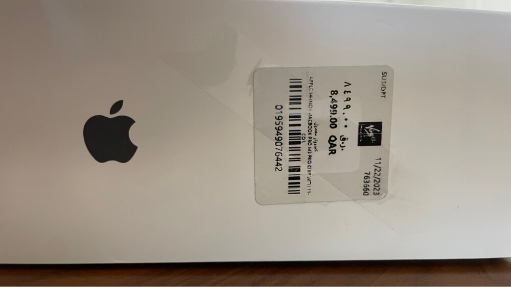 Apple 14-inch MacBook Pro M3 Pro - 2