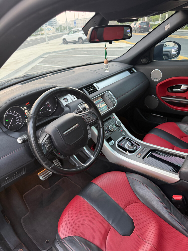 2015 Range Rover Evoque Very Clean - 11