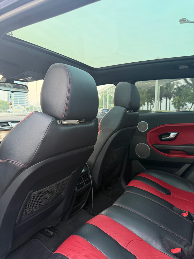 2015 Range Rover Evoque Very Clean - 12