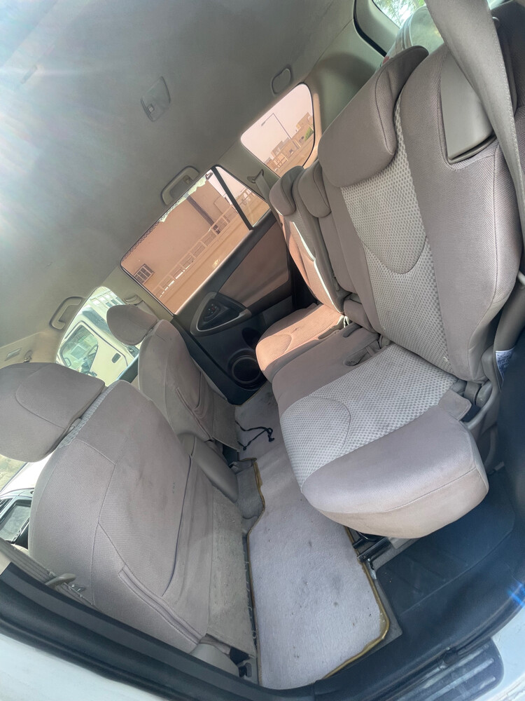 Toyota RAV4 - 2
