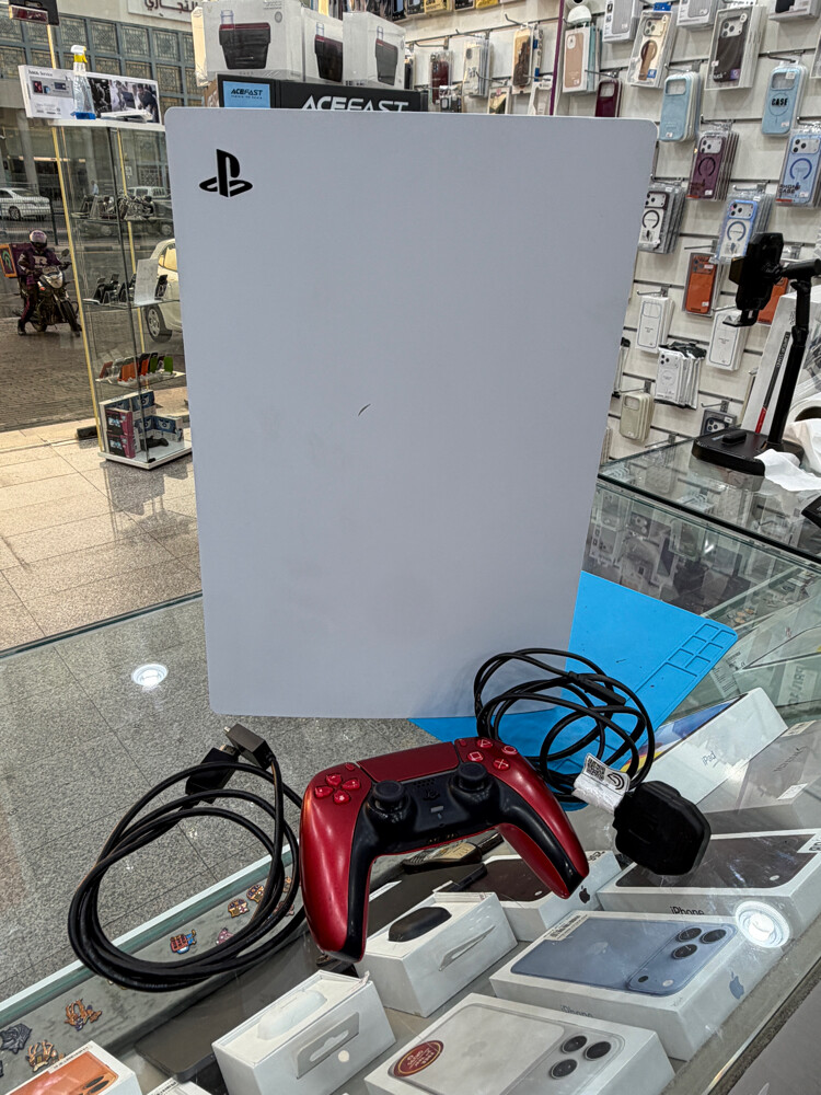 PlayStation 5 cd. 825 gb used - 2