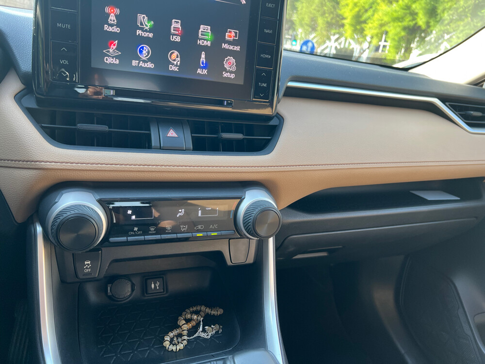 RAV4 2021 for sale - 12
