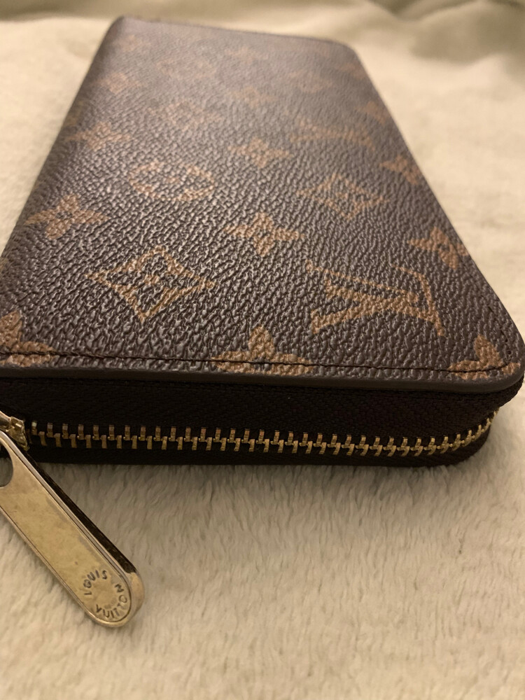 Louis Vuitton Monogram Zippy Wallet - 3