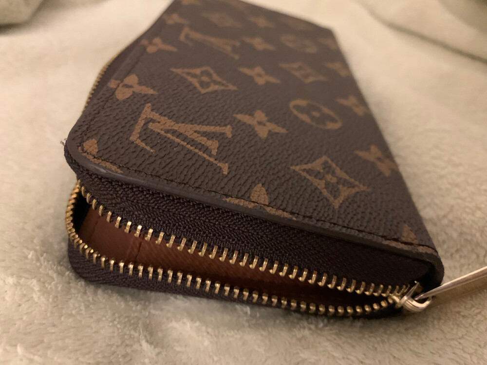 Louis Vuitton Monogram Zippy Wallet - 6