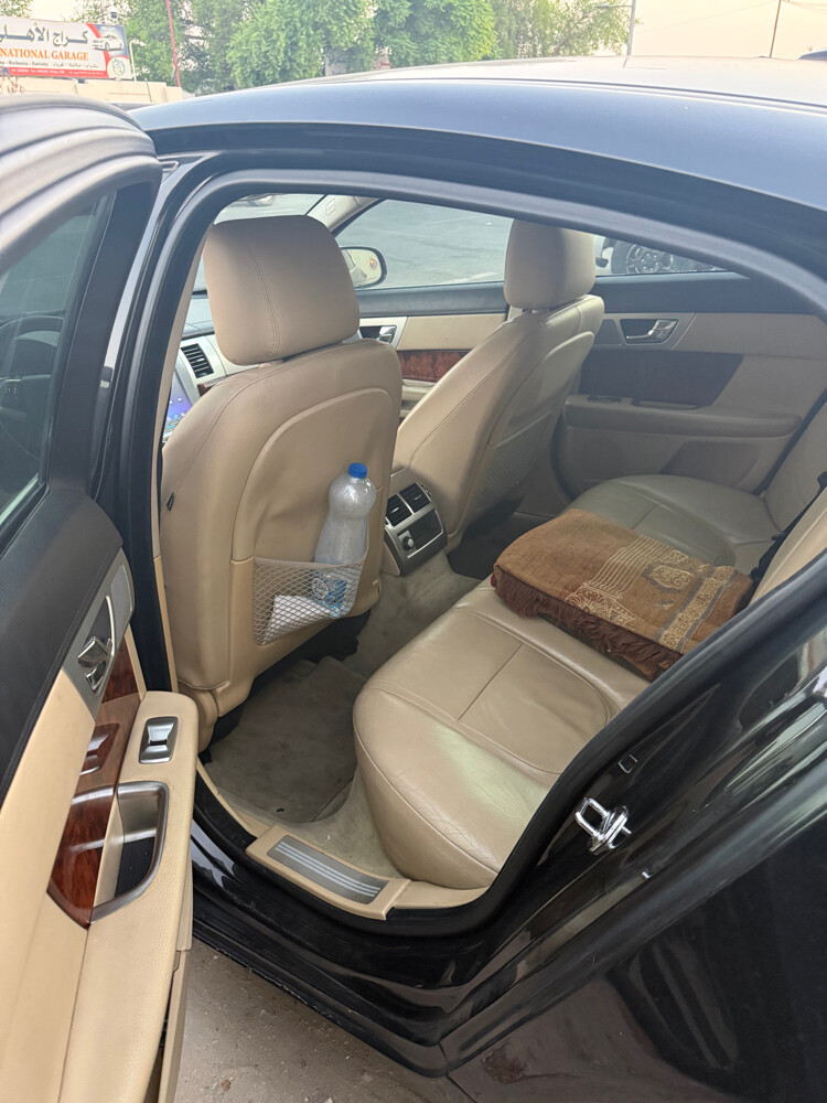 Jaguar XF sedan for sell - 7