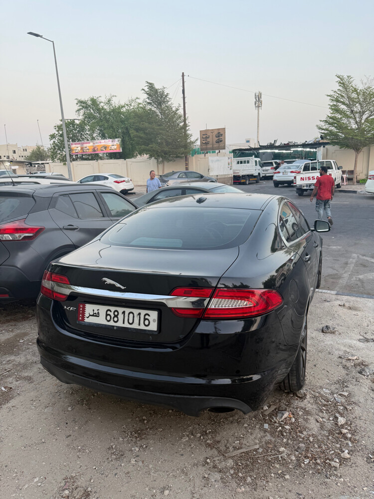 Jaguar XF sedan for sell - 5