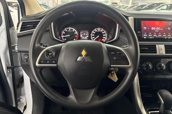 MITSUBISHI XPANDER MID OPTION - 13