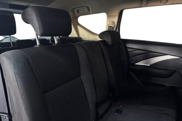 MITSUBISHI XPANDER MID OPTION - 9