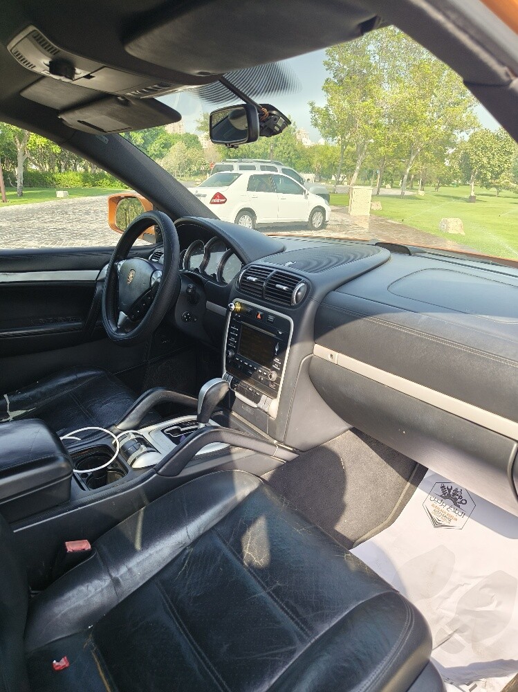 porshe cayenne S 77665549 - 5