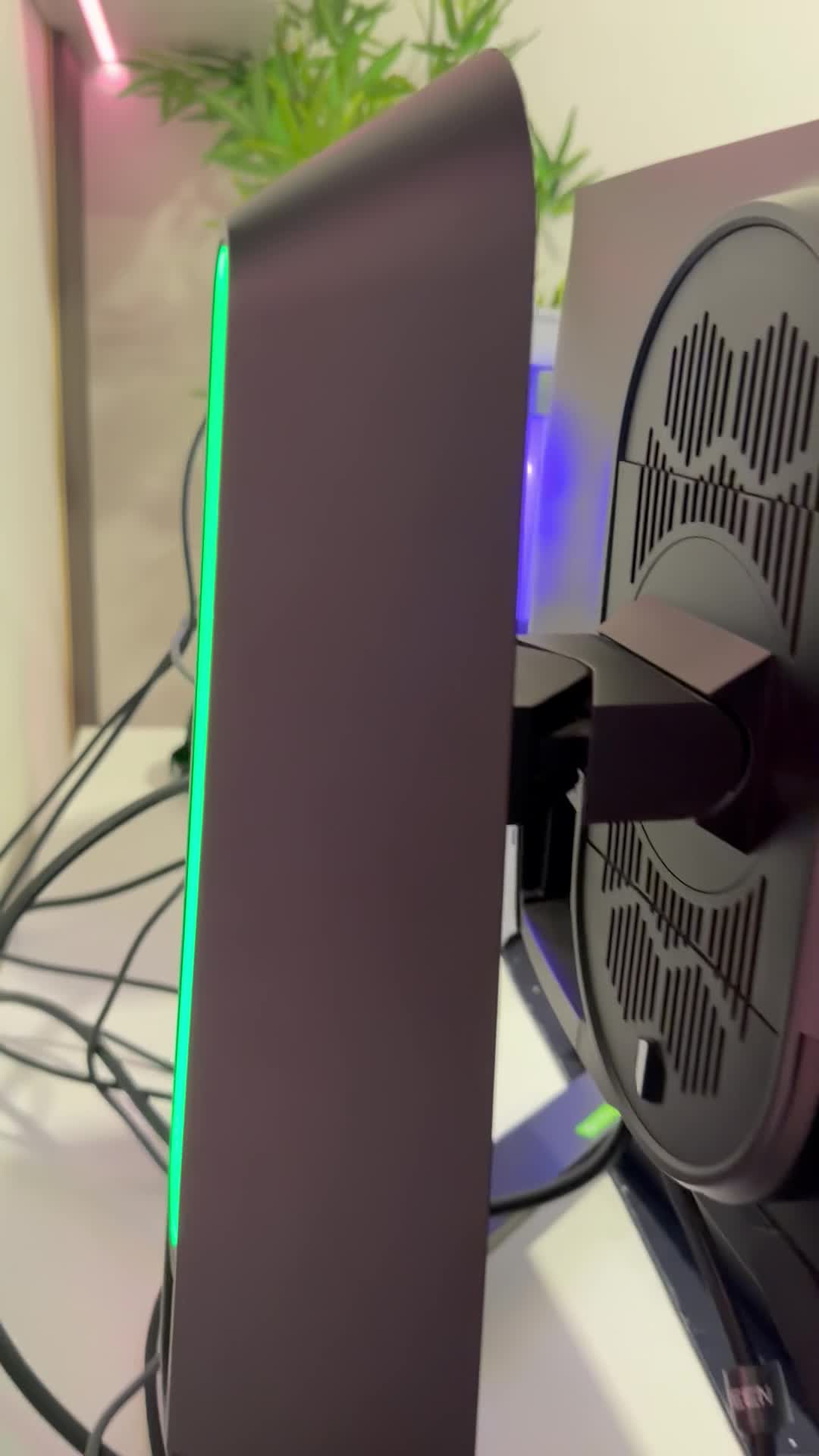 Alienware 360Hz 1920x1080 monitor - 4