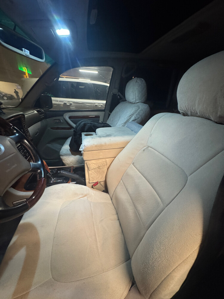 LX479 Land Cruiser - 5
