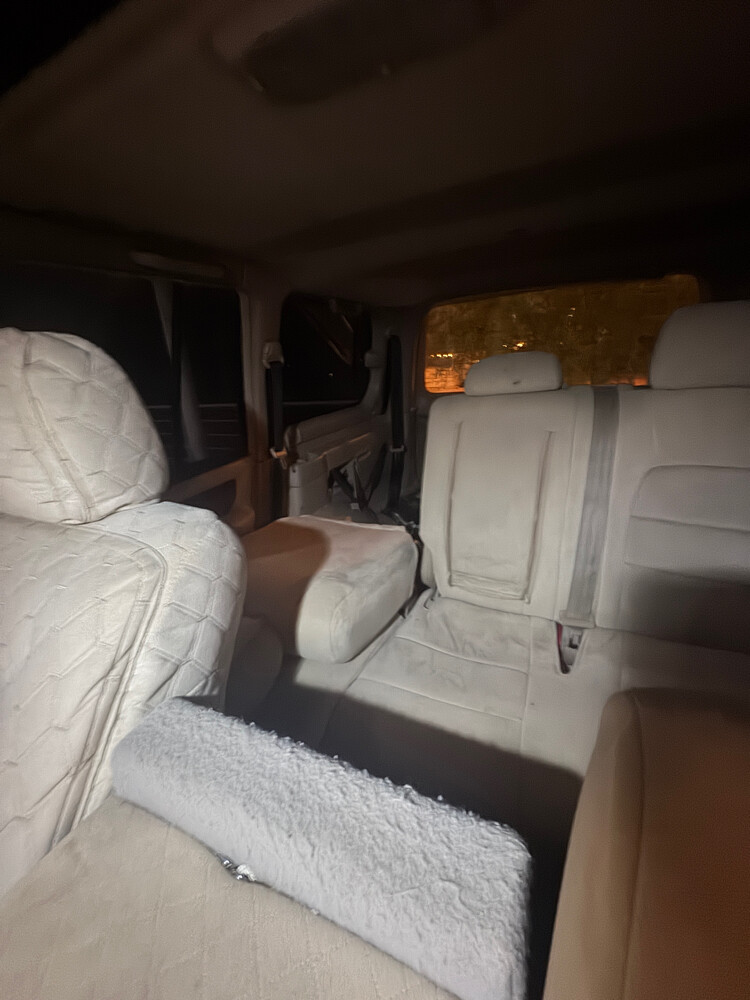 LX479 Land Cruiser - 8