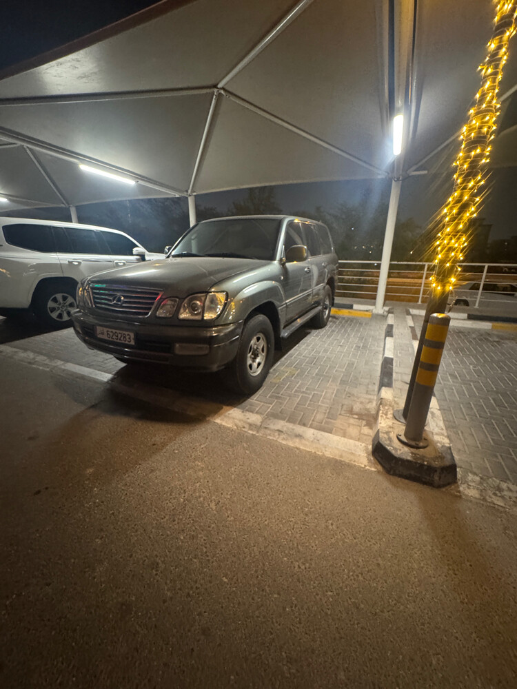 LX479 Land Cruiser - 6