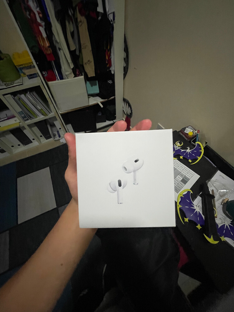 Airpods Pro 2nd Gen - 1