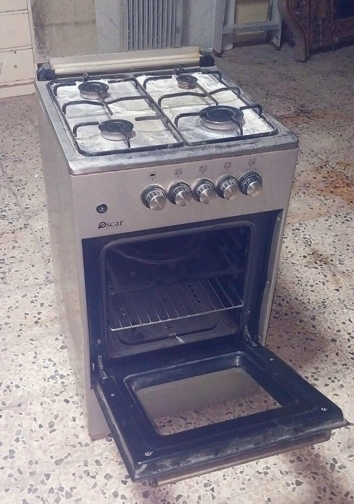 Oscar standing oven with stove - 2