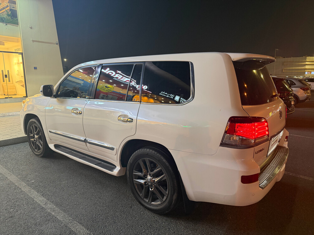 Lexus LX570 2013 - 3