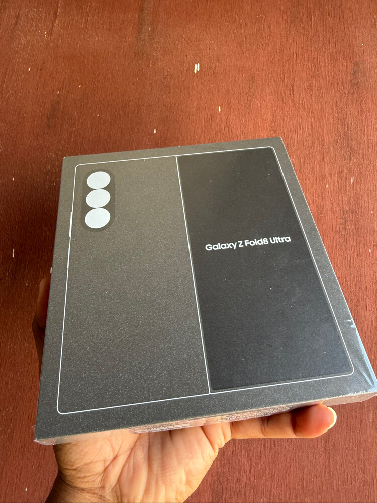 Samsung Galaxy Z Fold 8 Ultra 512 G - 1