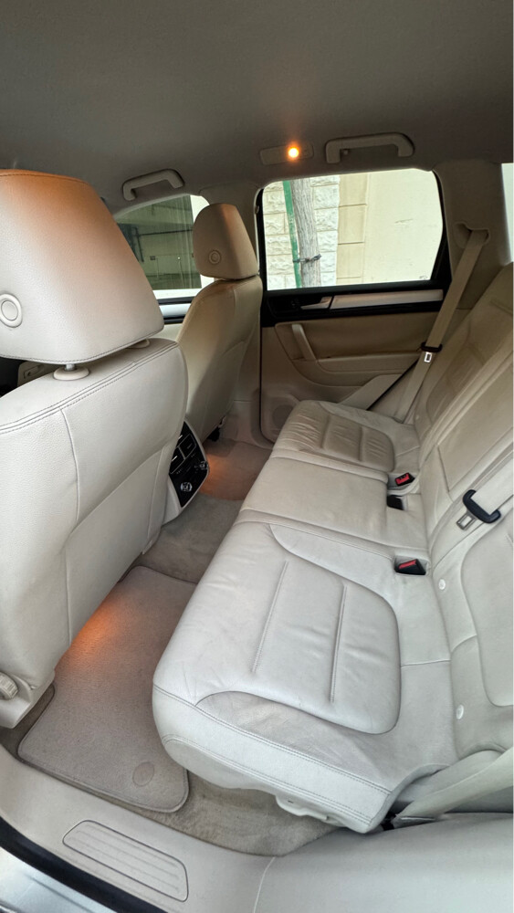 VW Touareg 2014 - 6