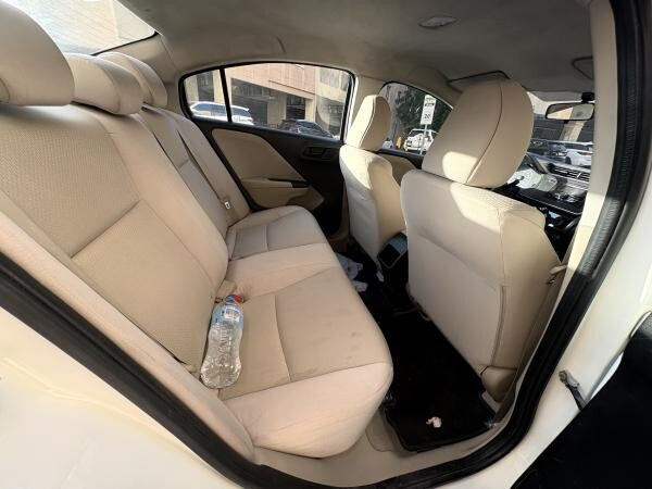 Contact:7075 3164/ honda city 2019 - 3
