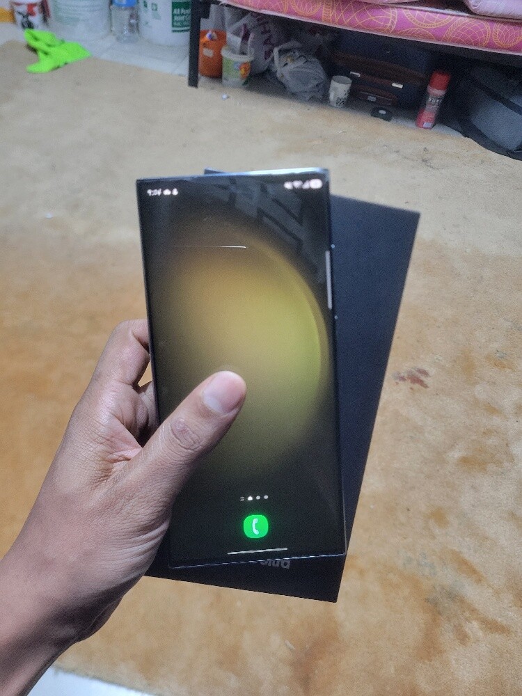 Samsung Galaxy S23 Ultra Broken - 4