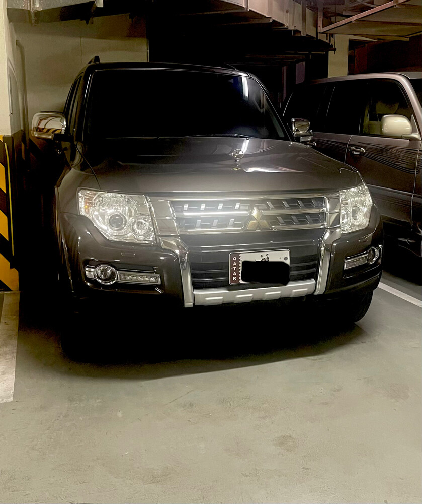 Pajero 3.8 Gold Edition perfect - 1