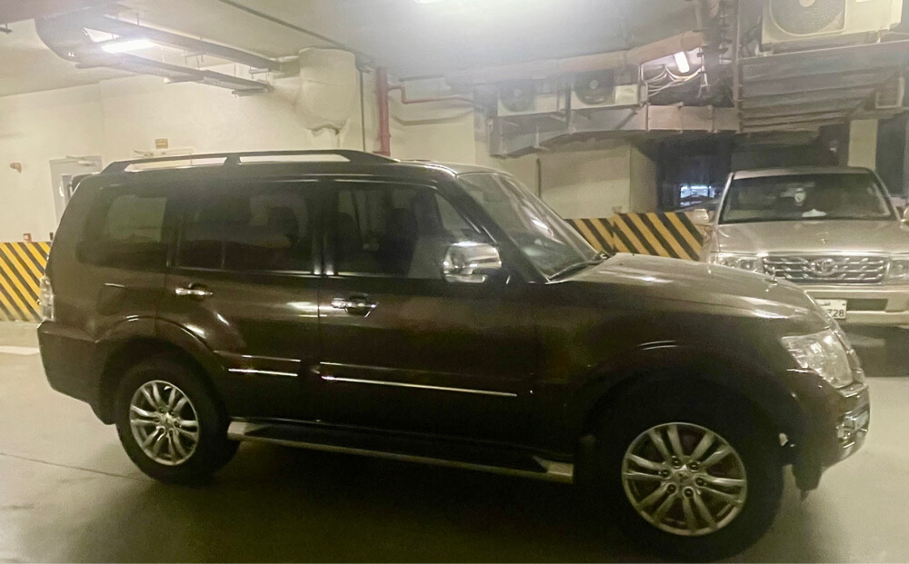 Pajero 3.8 Gold Edition perfect - 3