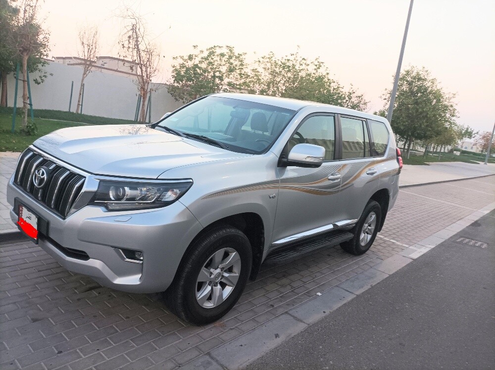 V6 Prado 2022 excellent condition - 4