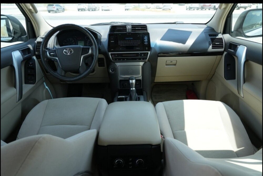 V6 Prado 2022 excellent condition - 9