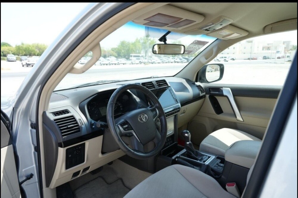 V6 Prado 2022 excellent condition - 6