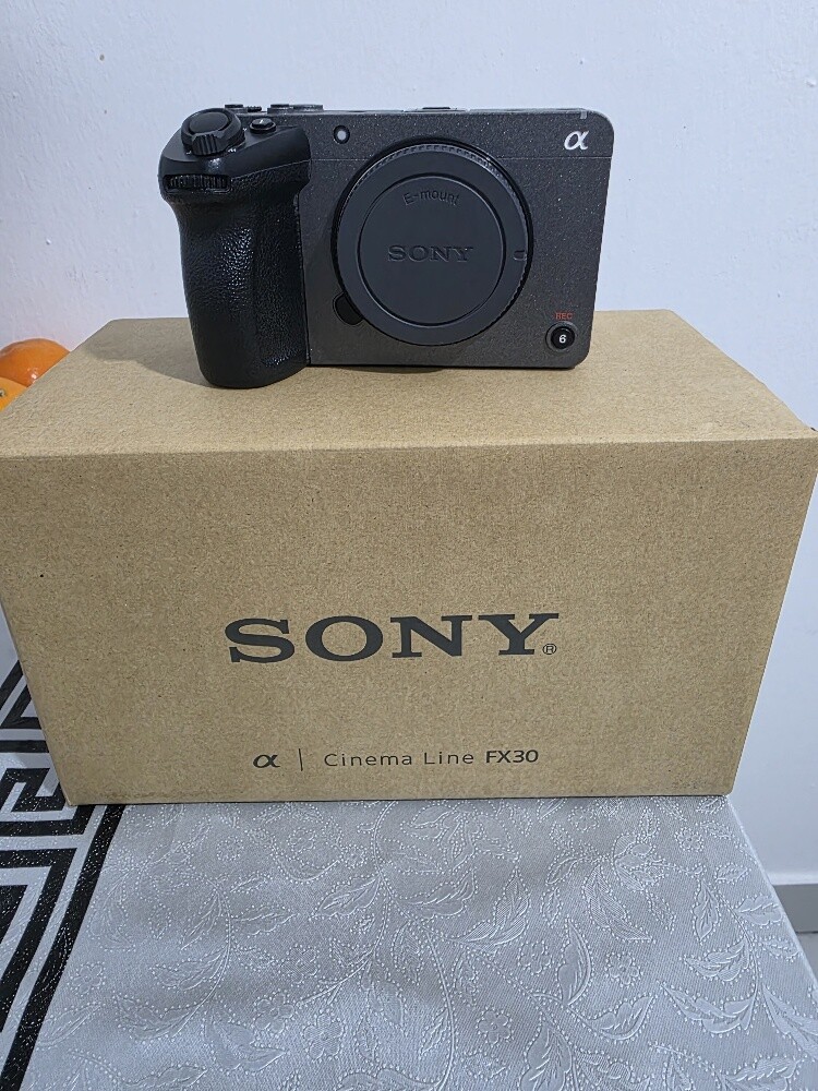 Sony FX30 Camera With Handle & cage - 5