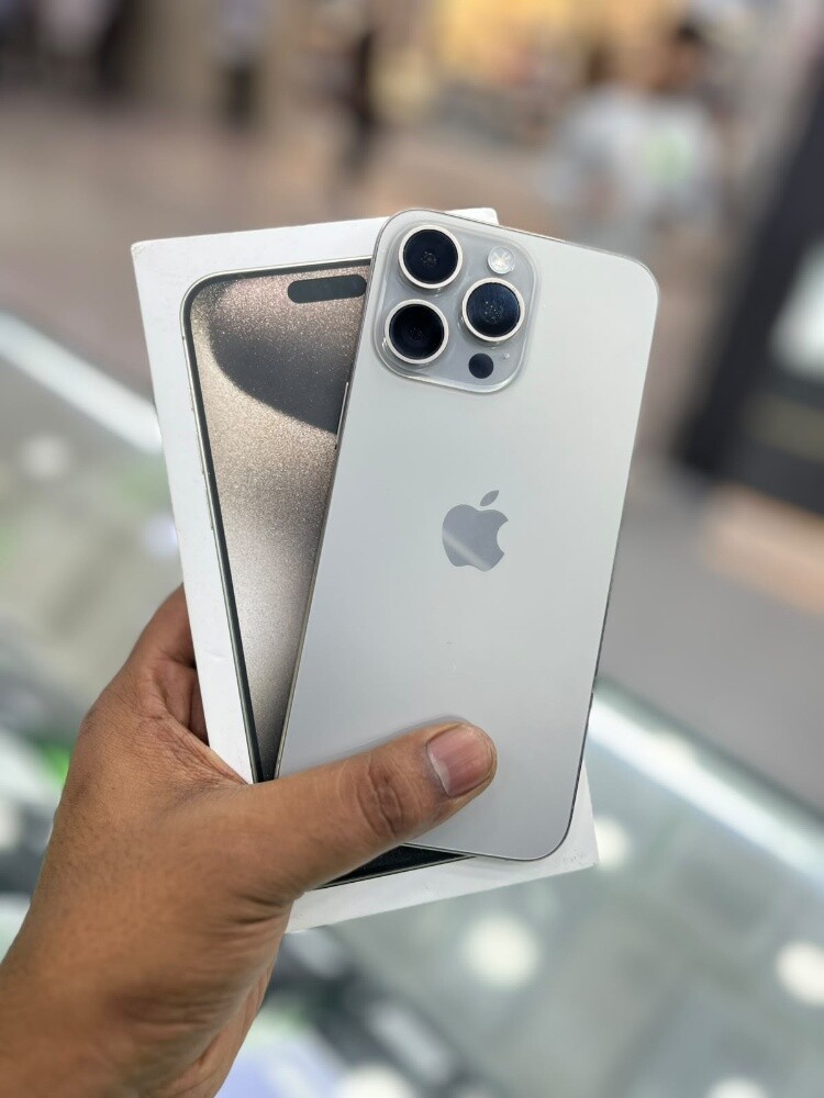 I phone 15 Pro max 256-Gb - 2