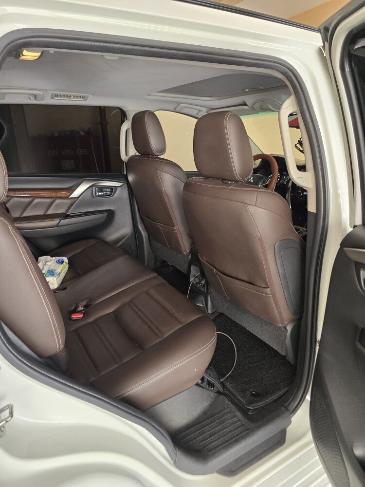 Mitsubishi Montero black edition - 3