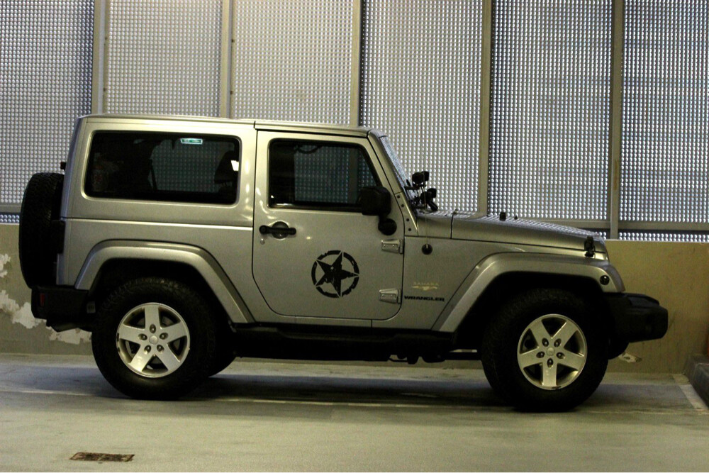 Jeep Wrangler Sahara - 4