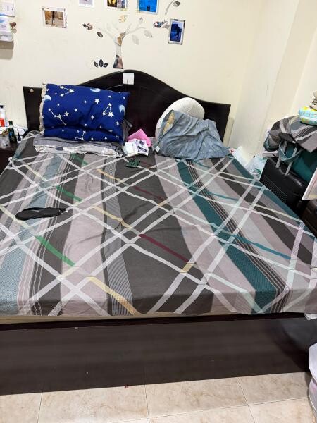 Bed with 2 side tables - 1