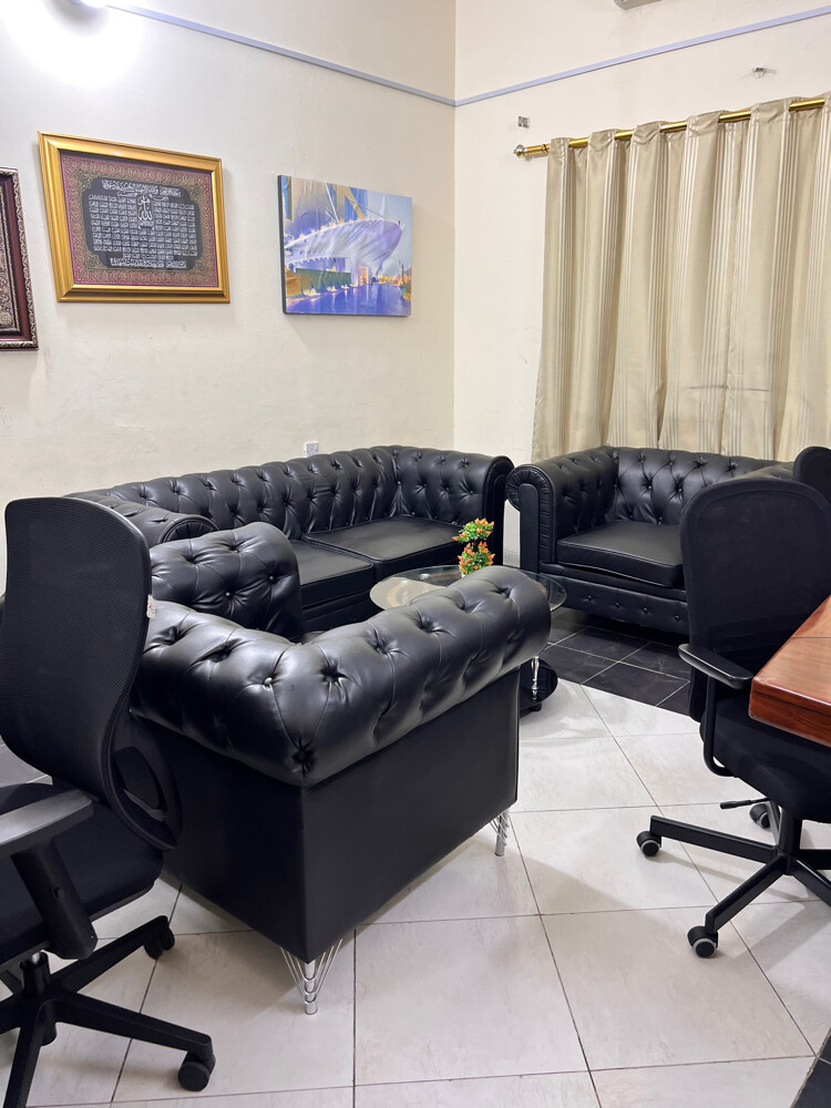 used office furniture selling  - 17