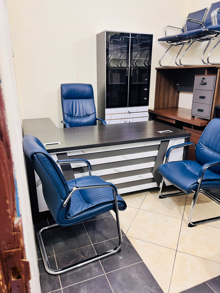 used office furniture selling  - 24