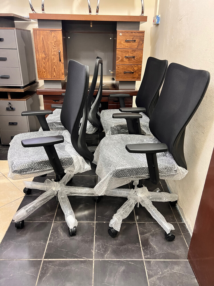 used office furniture selling  - 12