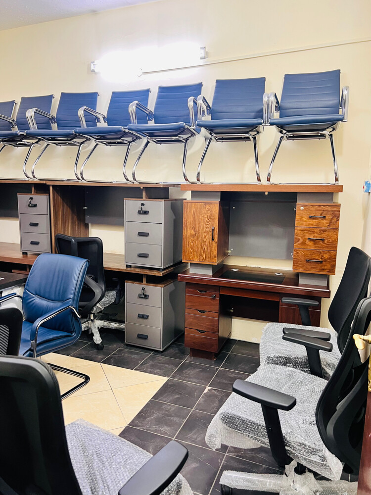 used office furniture selling  - 23