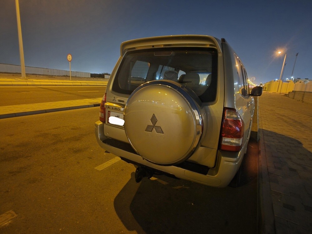 Mitsubishi Pajero 2005 Lightly used - 1