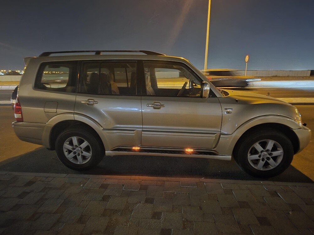 Mitsubishi Pajero 2005 Lightly used - 2