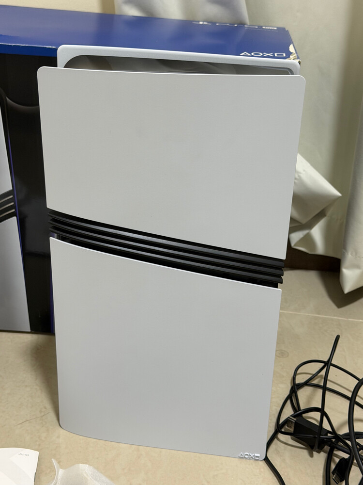 ps5 pro 2TB still new with box  - 9