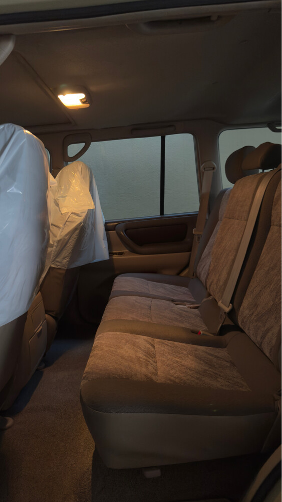 Land Cruiser GX - 9