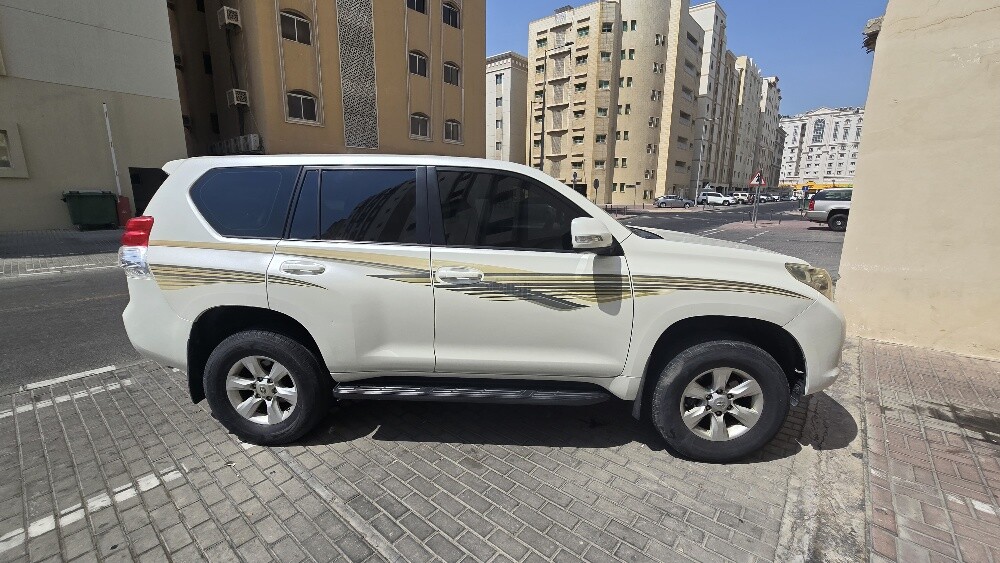 Toyota Land Cruiser Prado - 6