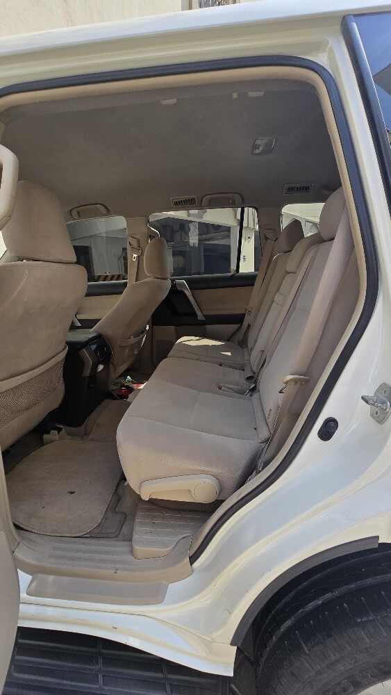 Toyota Land Cruiser Prado - 8