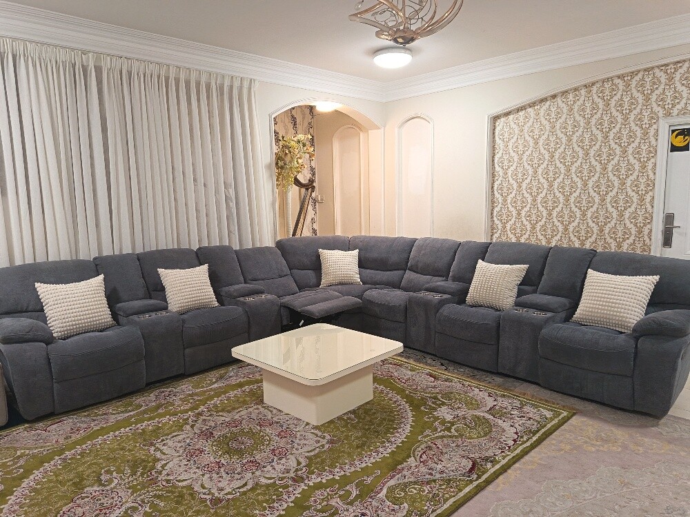 for sell racliner sofa like new - 5
